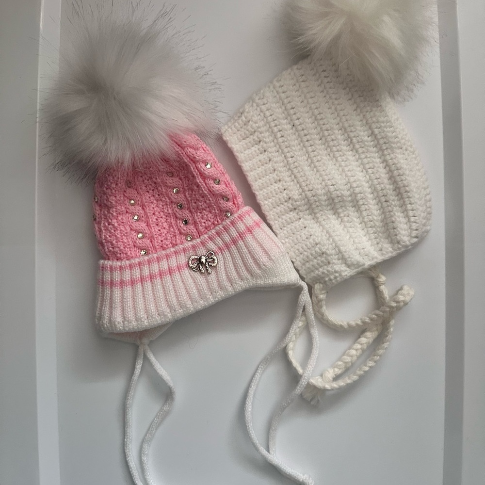 Pink and White baby Pom-Pom Beanie 0-3